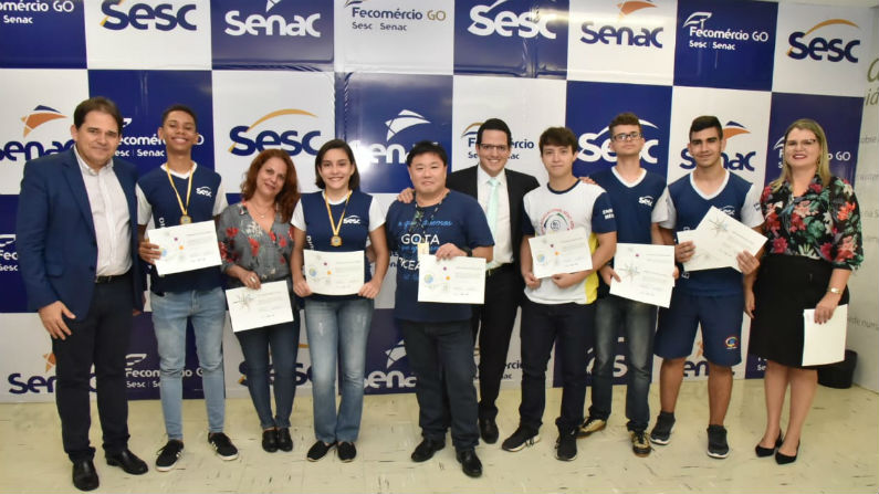 Diretoria do Sesc/Senac homenageia alunos premiados em Olimpíadas de Matemática e Astronomia